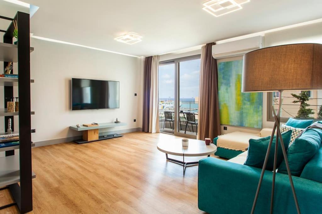 Minimal Loft Art With Sea View Over Heraklion Harbour מראה חיצוני תמונה