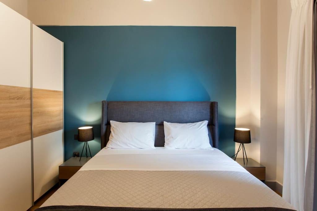 Minimal Loft Art With Sea View Over Heraklion Harbour מראה חיצוני תמונה